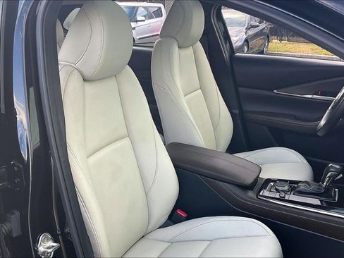 Used 2023 MAZDA CX-30 AWD 2.5 S w/ Premium Package image 9