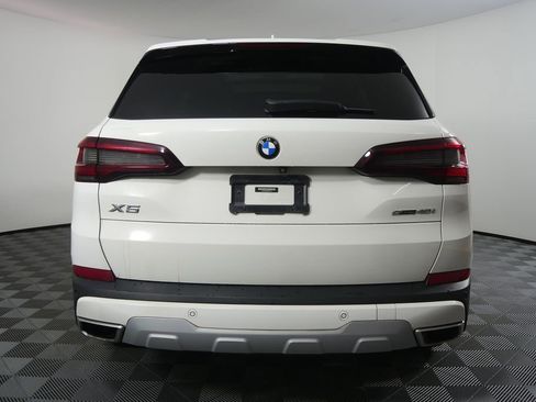 Used 2021 BMW X5 sDrive40i w/ Convenience Package image 4