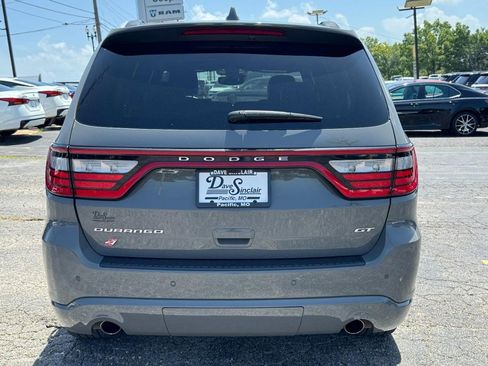 Used 2022 Dodge Durango GT image 11