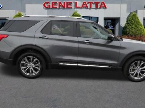 Certified 2023 Ford Explorer Limited image 9