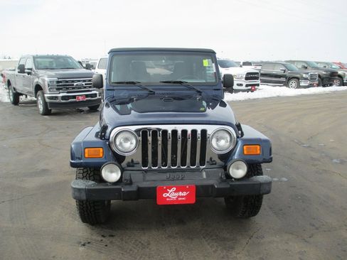 Used 2005 Jeep Wrangler Unlimited image 9