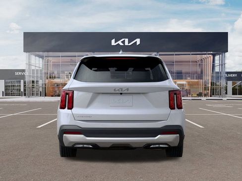 Used 2026 Kia Sorento S w/ S Panoramic Sunroof Package FWD image 13