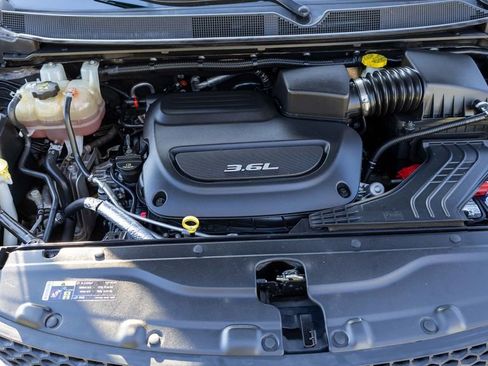 Used 2017 Chrysler Pacifica Touring Plus w/ Tire & Wheel Group image 37