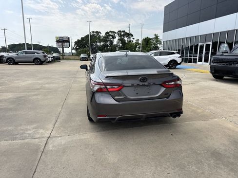 Used 2023 Toyota Camry SE w/ Convenience Package FWD image 21