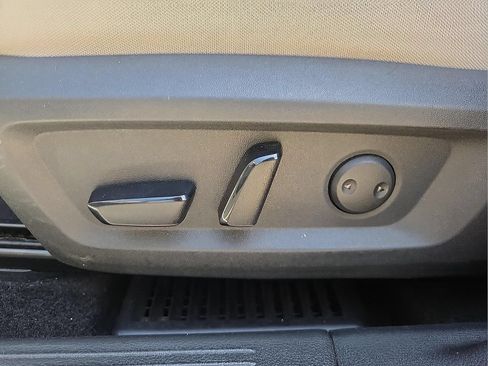 Used 2023 Nissan Rogue SV FWD image 15