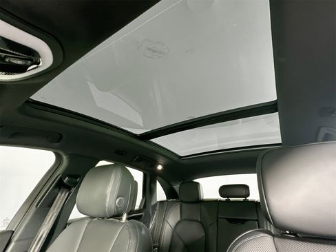 Used 2024 Porsche Macan S image 35