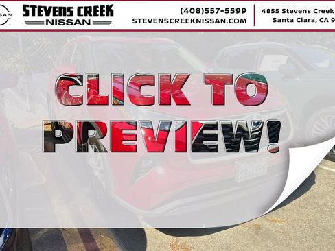 Used 2022 Toyota Highlander XLE AWD/4WD image 1