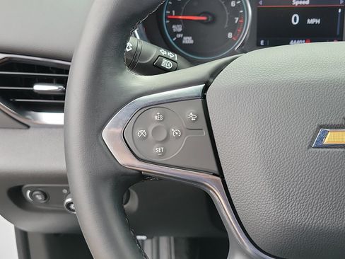 Used 2023 Chevrolet Traverse LT FWD image 25