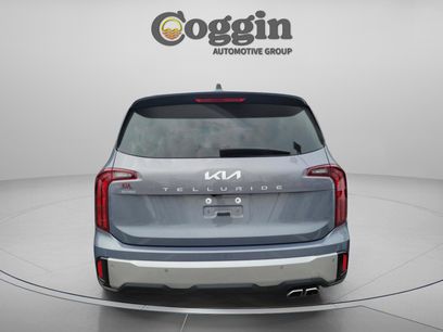 Used 2023 Kia Telluride S w/ S Sunroof Package