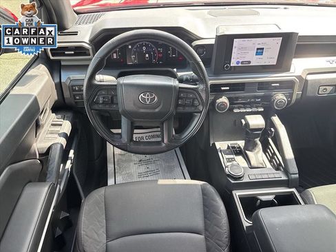 Used 2025 Toyota Tacoma SR5 AWD/4WD image 3