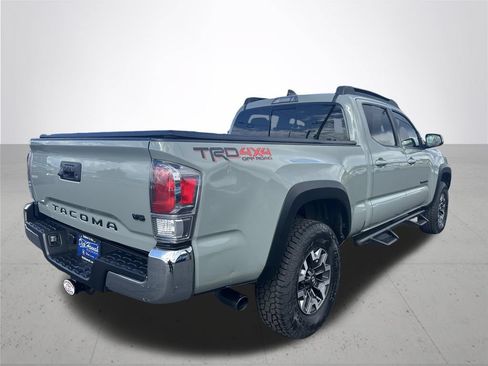 Used 2022 Toyota Tacoma TRD Off-Road w/ Black Out Package (TMS) AWD/4WD image 7