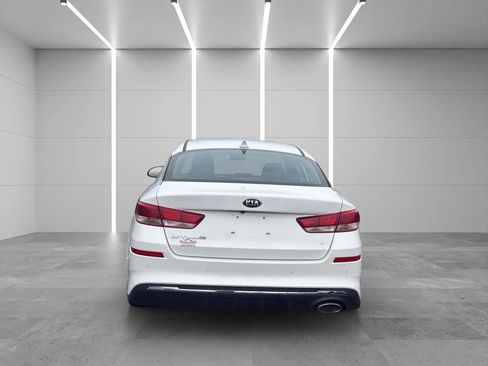 Used 2020 Kia Optima LX image 5