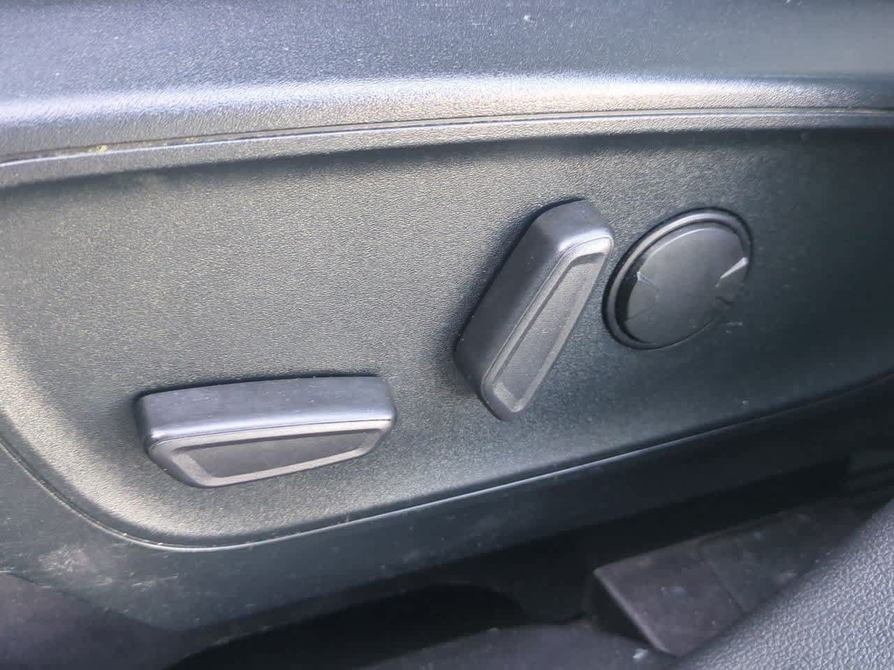Used 2020 Ford Escape SE AWD/4WD image 16