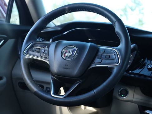 Used 2022 Buick Envision Essence w/ Technology Package I image 5