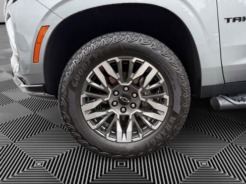 Used 2025 Chevrolet Tahoe Z71 AWD/4WD image 9