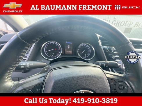 Used 2020 Toyota Camry SE image 21