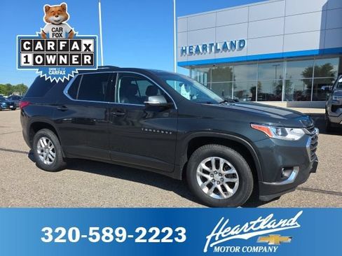Used 2020 Chevrolet Traverse LT w/ Driver Confidence II Package AWD/4WD image 1