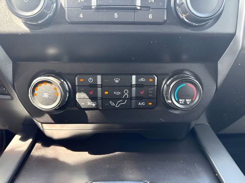 Used 2021 Ford F250 XLT w/ XLT Premium Package AWD/4WD image 18