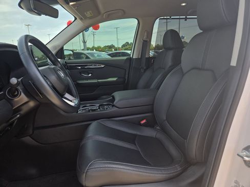 Used 2025 Honda Pilot EX-L image 14