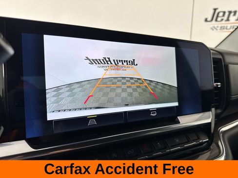 Used 2025 Chevrolet Silverado 1500 LT image 3