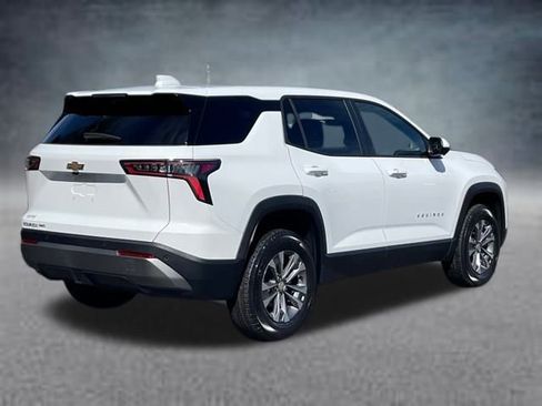 New 2026 Chevrolet Equinox LT w/ Convenience Package II image 3