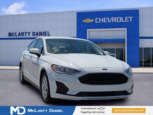Used 2020 Ford Fusion S FWD image 1