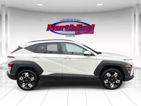 Used 2024 Hyundai Kona SEL w/ Convenience Package image 8