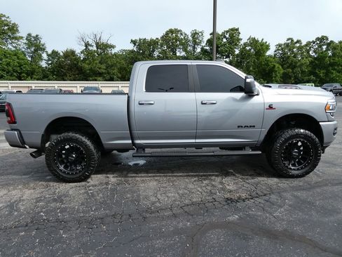 Used 2024 RAM 2500 Laramie w/ Night Edition AWD/4WD image 4