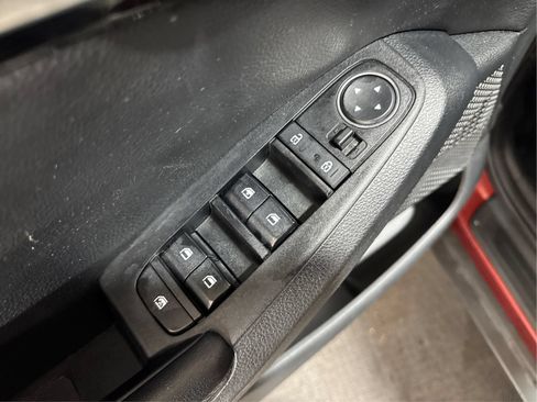 Used 2022 Kia Seltos S AWD/4WD image 32