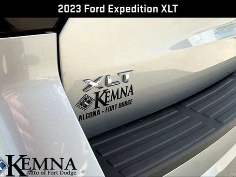Used 2023 Ford Expedition XLT AWD/4WD image 29