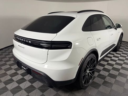 New 2025 Porsche Macan 4S Electric image 7