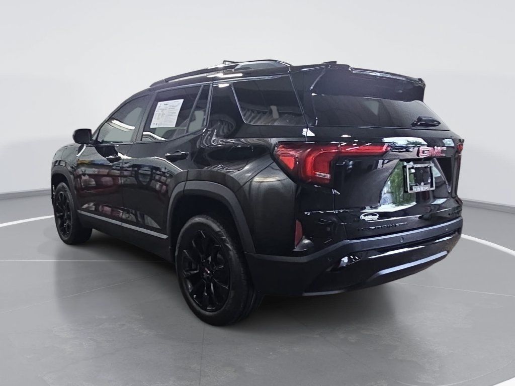 Certified 2025 GMC Terrain Elevation w/ Black Edition AWD/4WD image 6