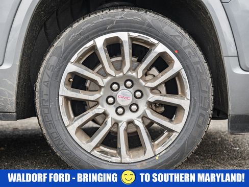 Used 2020 GMC Acadia Denali w/ Technology Package image 18