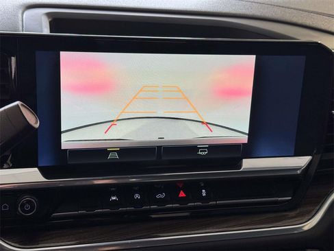 Used 2022 Chevrolet Silverado 1500 LT image 23