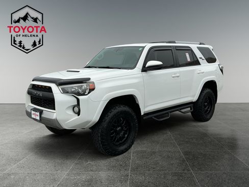 Used 2018 Toyota 4Runner TRD Off-Road AWD/4WD image 1