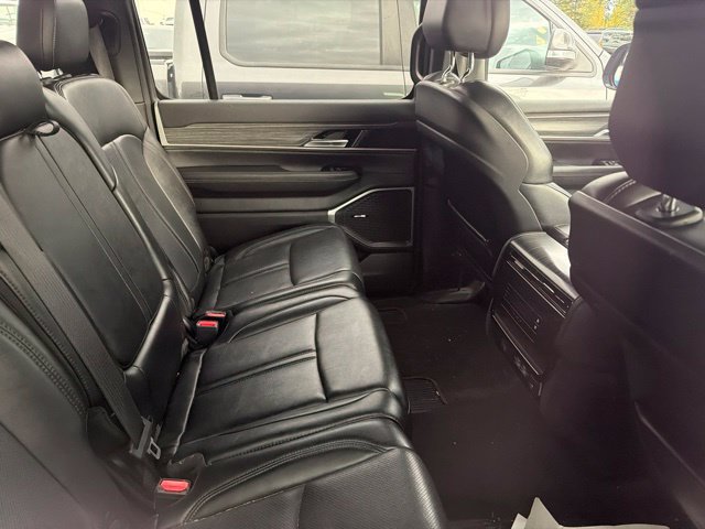 Used 2024 Jeep Wagoneer Series II w/ Flexible Seating Group AWD/4WD image 21