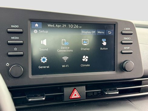 Used 2025 Hyundai Elantra Sport FWD image 9