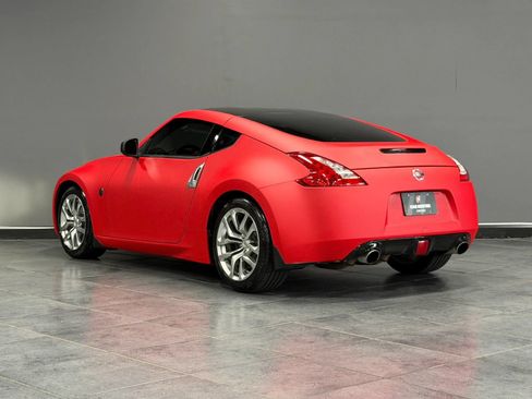 Used 2013 Nissan 370Z Coupe RWD image 8