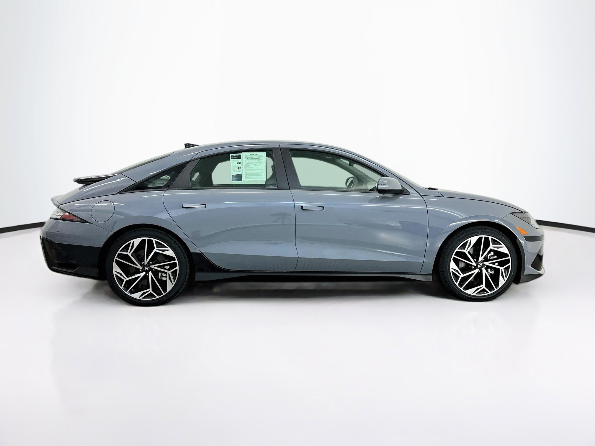 Used 2023 Hyundai Ioniq 6 SEL AWD/4WD image 10