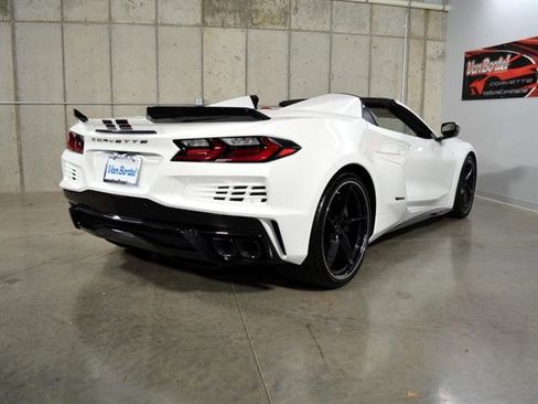 New 2025 Chevrolet Corvette E-Ray w/ Battery Protection Package image 9