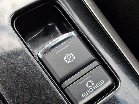 Used 2020 Mitsubishi Outlander ES AWD/4WD image 24
