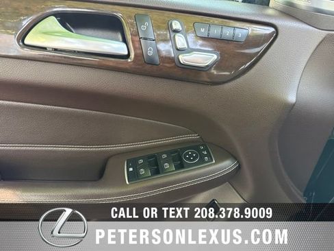 Used 2019 Mercedes-Benz GLS 450 4MATIC image 26