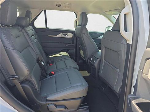 New 2025 Ford Explorer Active w/ Active Comfort Package image 21