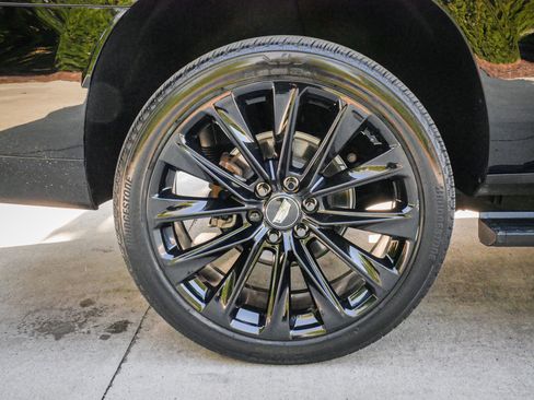 Used 2026 Cadillac Escalade ESV Platinum Sport w/ LPO, ONYX Package image 13