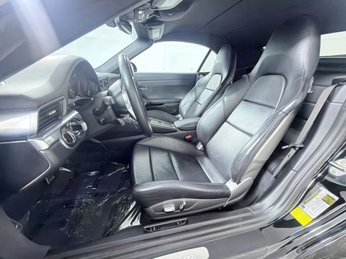 Used 2018 Porsche 911 Carrera RWD image 13