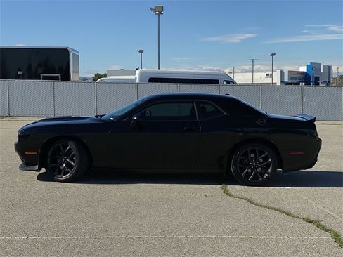 Used 2020 Dodge Challenger GT w/ Blacktop Package image 8