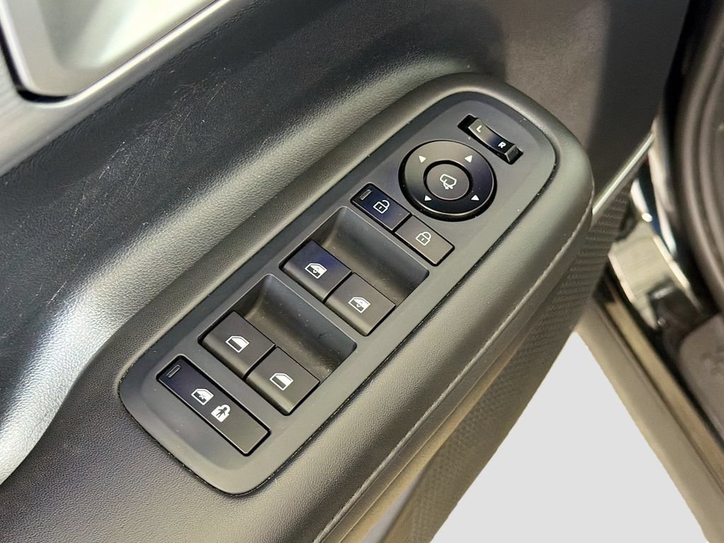 Used 2024 Hyundai Santa Fe Limited AWD/4WD image 19