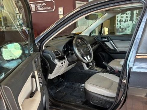 Used 2017 Subaru Forester 2.5i Limited image 17