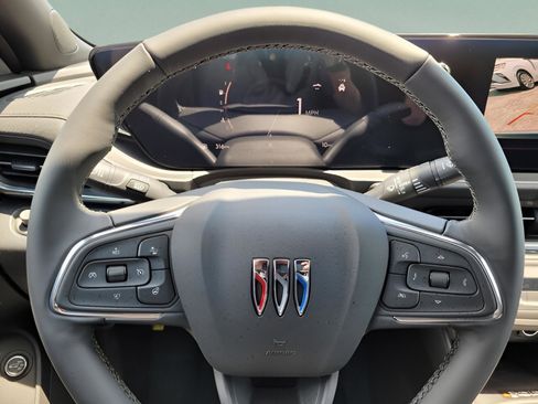 New 2025 Buick Envista Preferred w/ Convenience I Package image 33