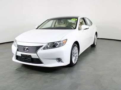 Used 2014 Lexus ES 350 w/ Ultra Luxury Package